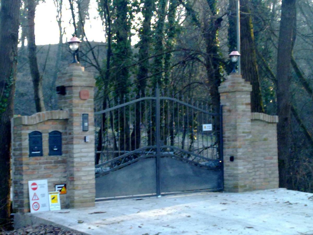 Casa Nel Bosco Bed and Breakfast Ρέτζιο Εμίλια Εξωτερικό φωτογραφία